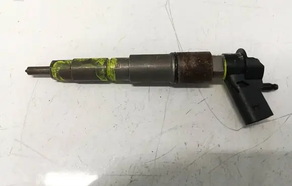 BMW 7 E65 E66 Fuel injector 779209703 00098050309