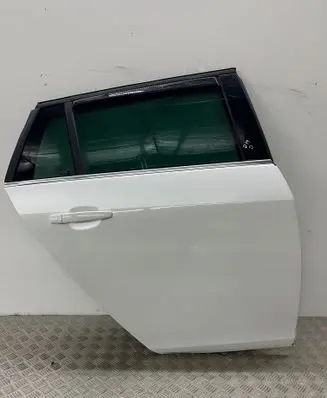 Opel Insignia A Rear door DEV515337