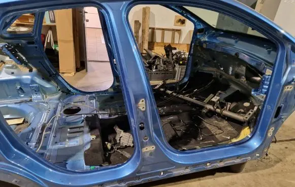 Opel Crossland X Pillar (middle) 