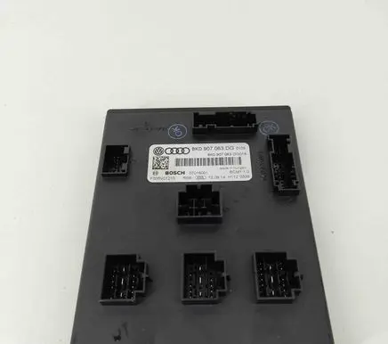 Audi Q5 SQ5 Central body control module F005V01210 8K0907063DG