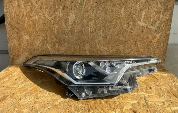 Toyota C-HR I Headlight/headlamp 81110F403100 3665229