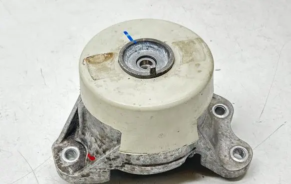 Mercedes-Benz EQC Engine mount bracket A2932400200 ZGS004