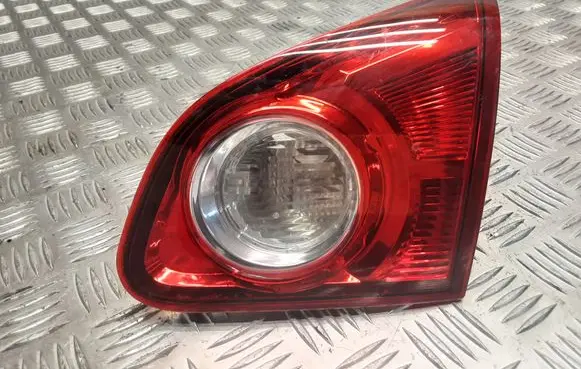 Nissan Qashqai+2 Tailgate rear/tail lights 89071064