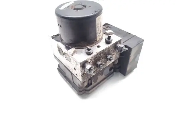 Mercedes-Benz C W204 ABS Pump A1729014100 A1724313812