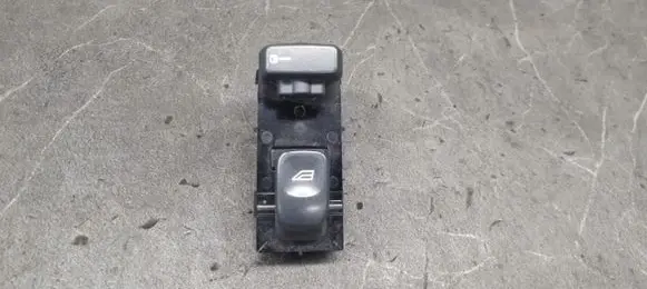 Volvo S40, V40 Quarter vent window switch 0638702