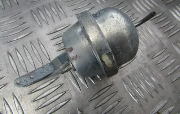 Ford Mondeo MK II Valve vacuum pat3613513