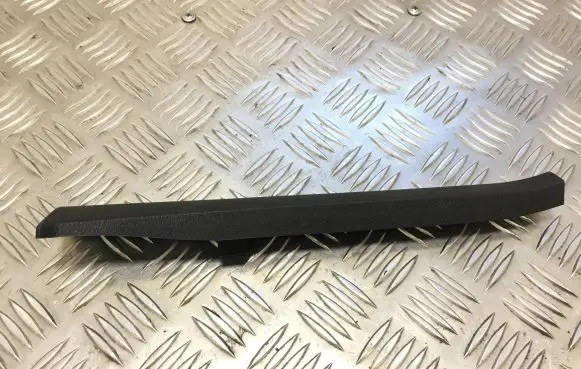 Porsche Cayenne (92A) Front sill trim cover 7P0868237B 7P0868237