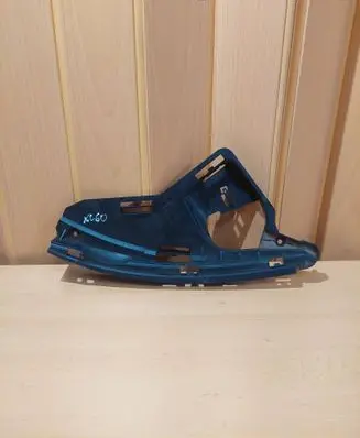 Volvo XC60 Headlight/headlamp mounting bracket 30763434