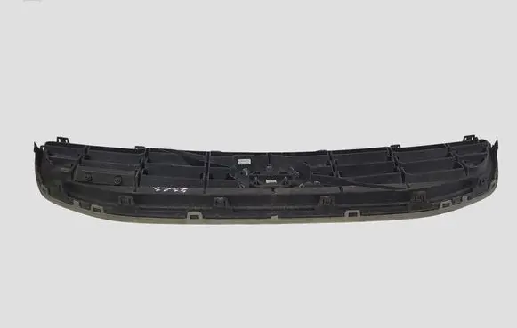 Volvo V40 Front bumper upper radiator grill 31283764 31283762 31353120