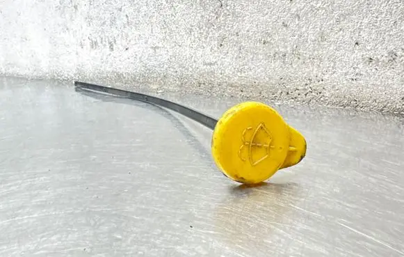 Opel Vectra C Window washer liquid tank fill tube 24403930