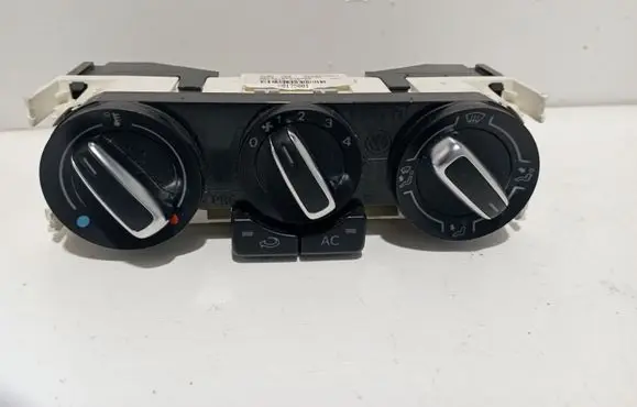 Volkswagen Polo V 6R Climate control unit 6R0820045G 6Q0819445