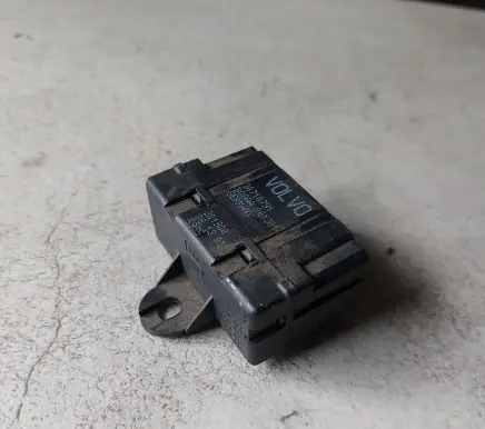 Volvo XC90 Seat heating relay 30710791 061301