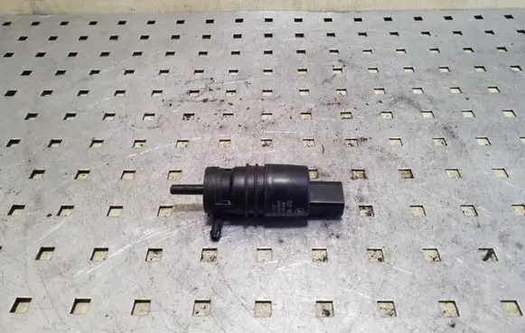 Mercedes-Benz Sprinter W906 Windscreen/windshield washer pump 2218690121 3028232