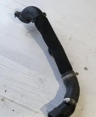 Intercooler hose/pipe