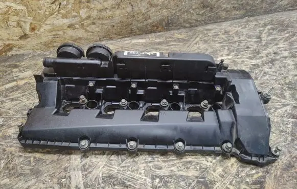 Jaguar XJL Rocker cam cover 8W936P036AF