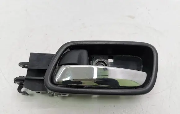 Honda CR-V Rear door interior handle