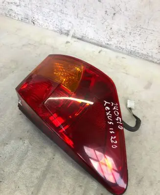 Lexus IS 220D-250-350 Rear/tail lights