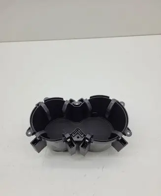 Cup holder front