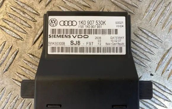 Volkswagen Touran I Gateway control module 1K0907530K 5WK50000B 1K0907951