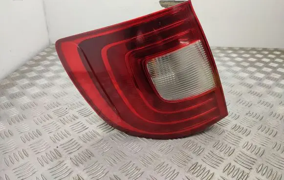 Skoda Superb B6 (3T) Rear/tail lights 3T9945095L