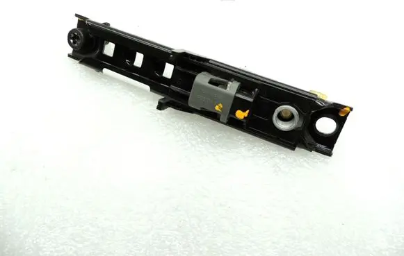 Opel Meriva B Seat belt adjustment rail 13504878 1982080