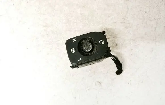 Volkswagen Touareg I Wing mirror switch 7L6959565E