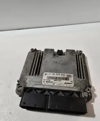 Opel Insignia A Engine control unit/module 55573539 55573560 0281015774