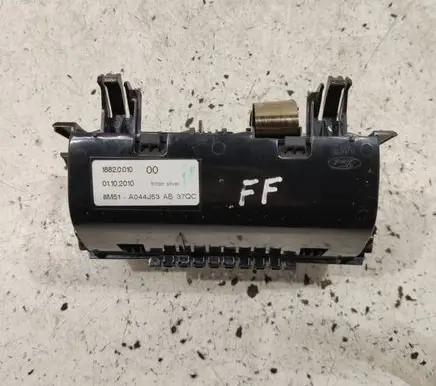 Ford Focus Glove box 8M51A044J53