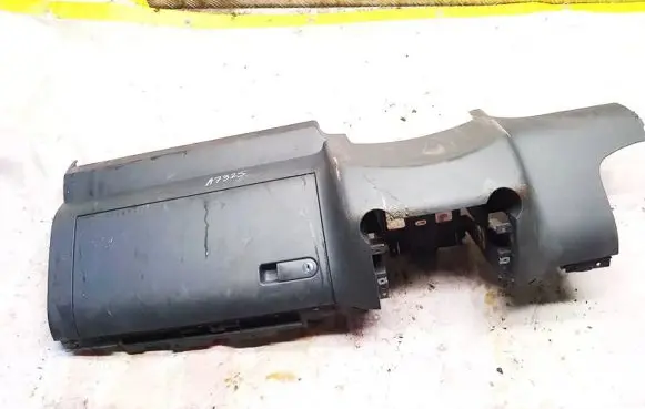 Volkswagen Touareg I Glove box 7l6858904 11j3900