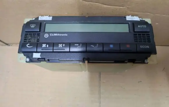Volkswagen PASSAT B5 Climate control unit 3B1907044B 5HB00761710