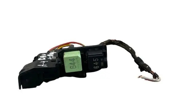 Audi A4 S4 B9 Fuse module 8W0937503B