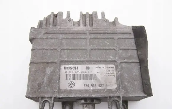 Volkswagen Polo III 6N 6N2 6NF Engine control unit/module 0261203914 030906027P