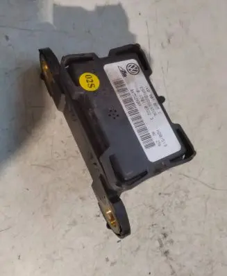 Skoda Octavia Mk2 (1Z) ESP acceleration yaw rate sensor 1K0907655C BA75G282KF 10170103223