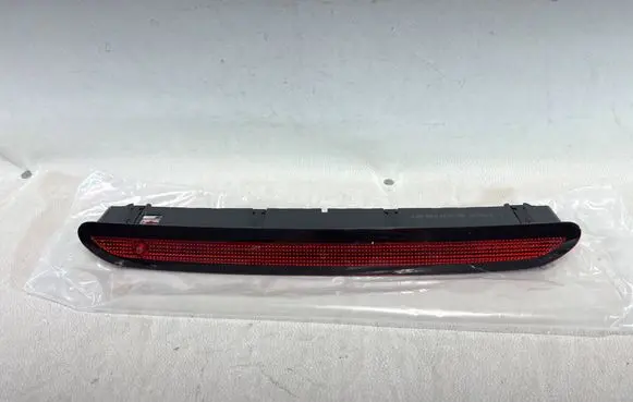 Volkswagen Golf VII Third/center stoplight 3CN945087