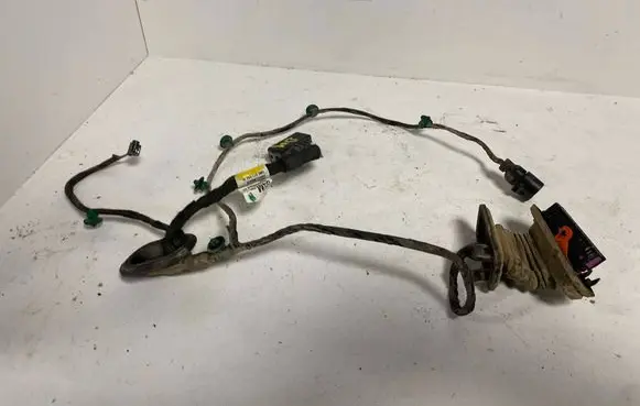 Volkswagen Golf Plus Rear door wiring loom 5M0971694M