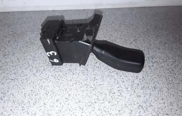 BMW 5 E39 Steering wheel adjustment handle/lever 8373901