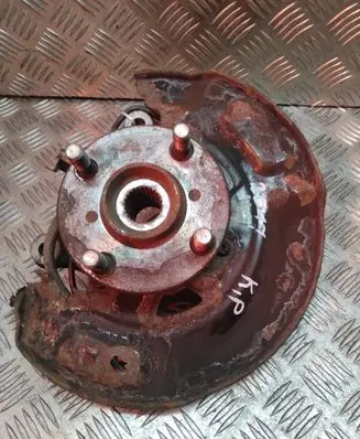 Toyota Yaris Front wheel hub 