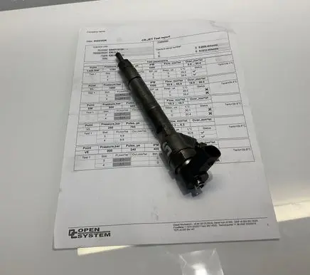 Mercedes-Benz E W211 Fuel injector A6480700187 0445110 6480700187