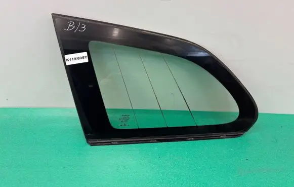 Volvo XC60 Rear side window A048587