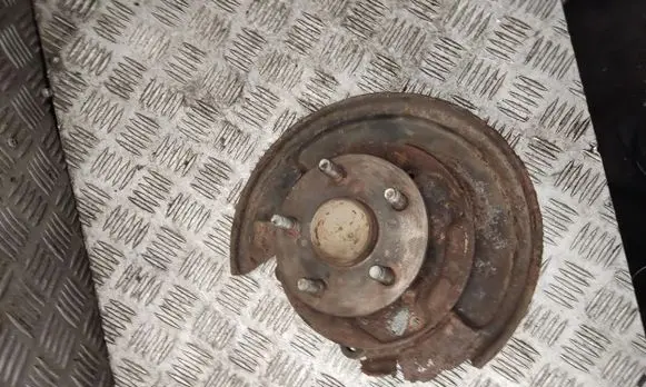 Toyota Prius (XW20) Rear wheel hub