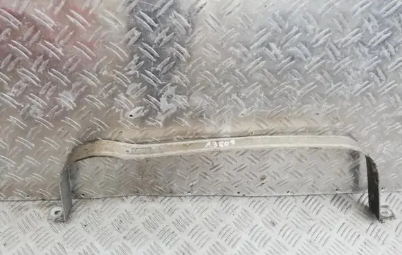 Fuel tank mounting bracket