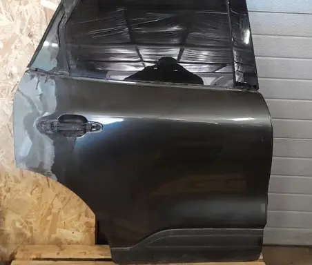 Rear door