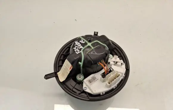 BMW X3 F25 Heater fan/blower T1013621M