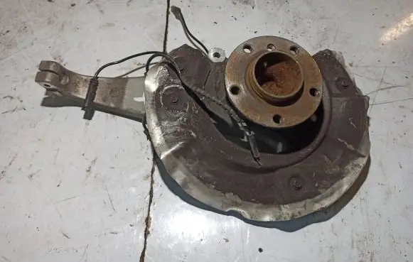 BMW 7 F01 F02 F03 F04 Front wheel hub