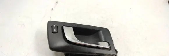 Cadillac CTS Front door interior handle 257078893