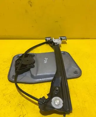 Skoda Fabia Mk2 (5J) Rear window lifting mechanism without motor
