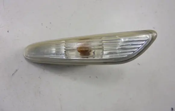 BMW 5 E60 E61 Front indicator light 7165742