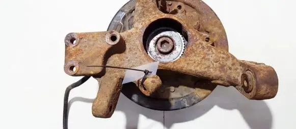 Ford Mondeo MK I Rear wheel hub