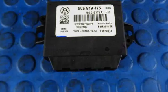Volkswagen Jetta VI Parking PDC control unit/module 5C6919475 7E0919475A 00007600