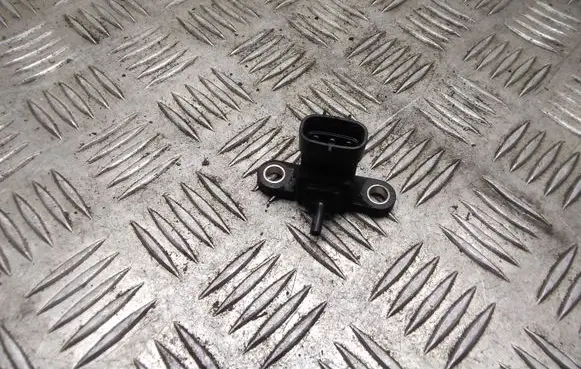 Subaru Legacy Vacuum valve 